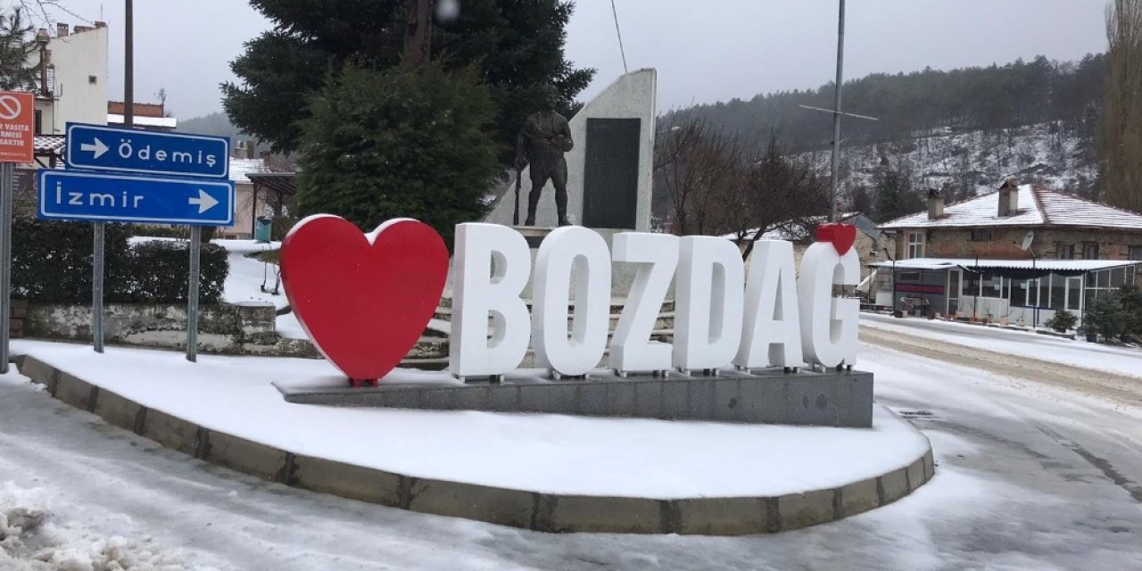 Mart Karı İ̇zmir’deki Bozdağ’ı Beyaza Bürüdü