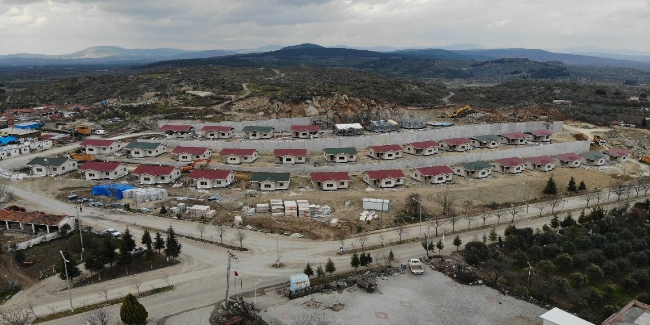 Manisalı Depremzedelerin Sevinç Gözyaşları