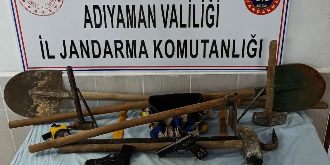 Si̇t Alanında Kaçak Kazı Yapanlara Suçüstü