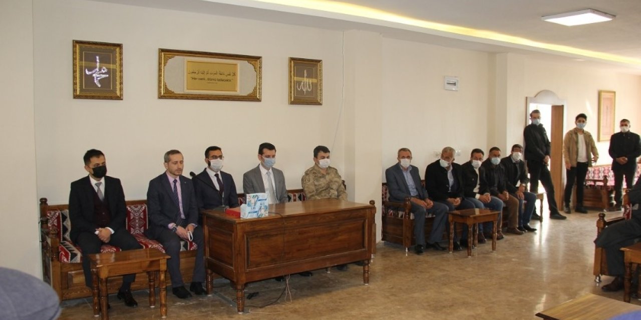 Diyarbakır’da İki Aile Arasındaki 40 Yıllık Husumet Barışla Sonuçlandı