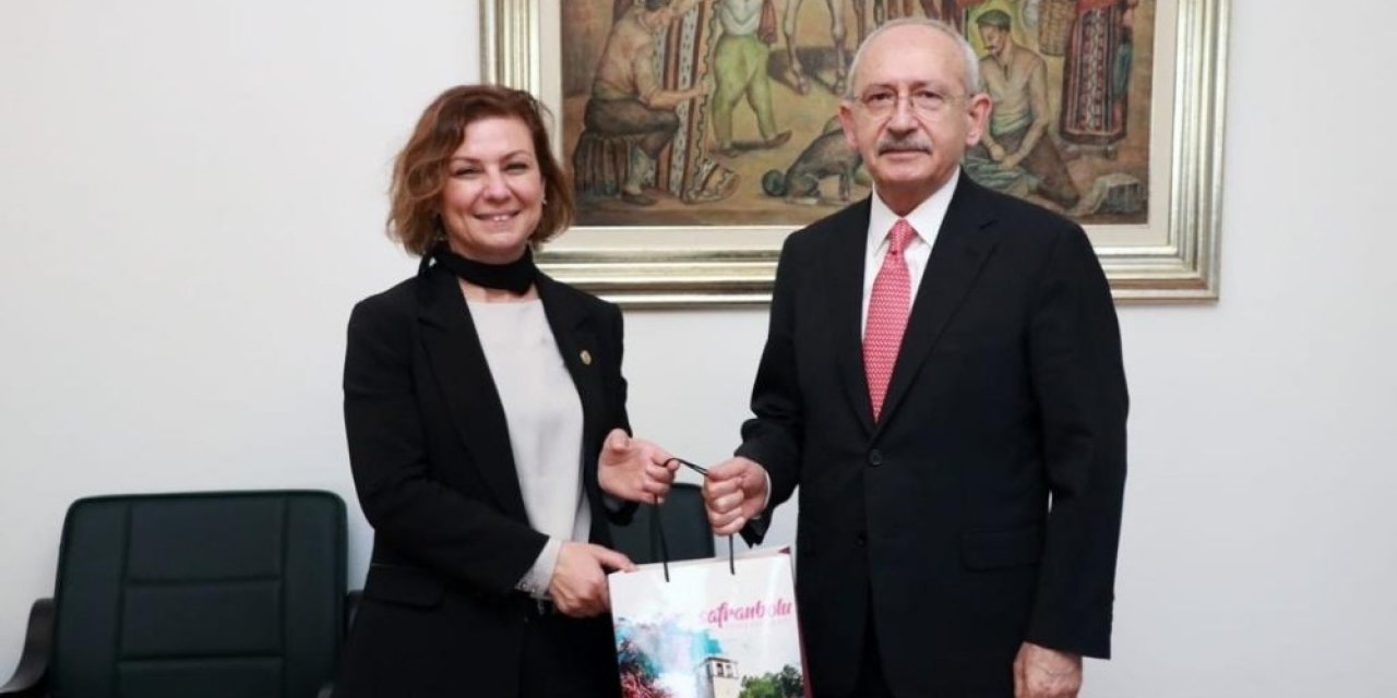 Kılıçdaroğlu’nu Ziyaret Eden Başkan Köse Gerçekleştirilen Projeleri Anlattı