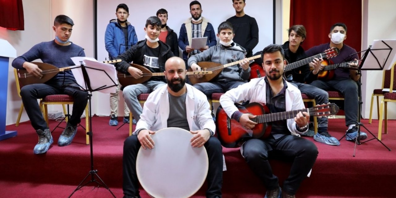 İ̇pekyolu Belediyesi Gençlik Korosu Provalara Başladı