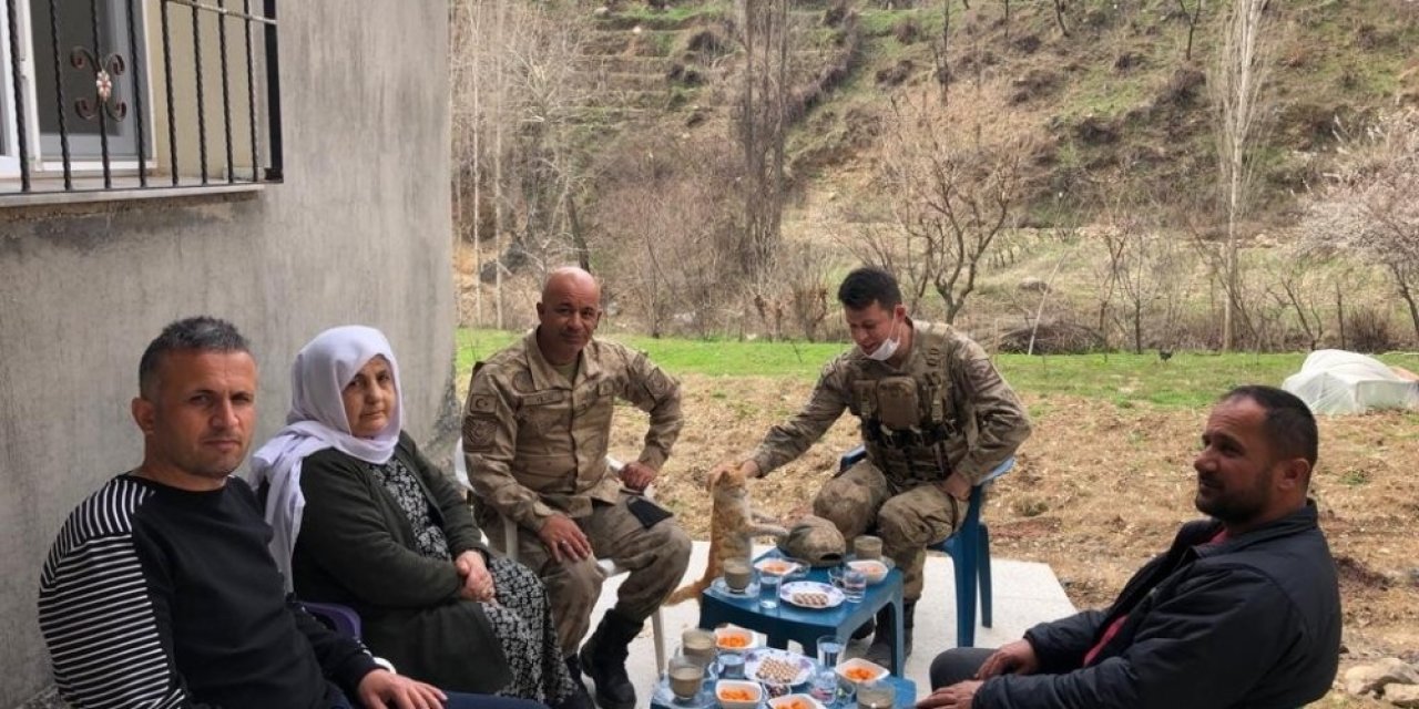 Mehmetçik Şehit Yakınları Ve Gazilerle Bir Araya Geldi