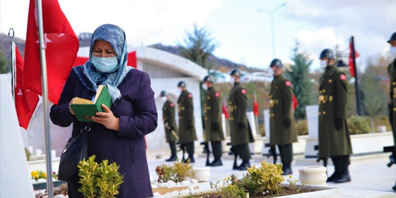 Elazığ Valisi Yırık, “ Çanakkale Zaferi, Bir Milletin Diriliş Zaferidir”