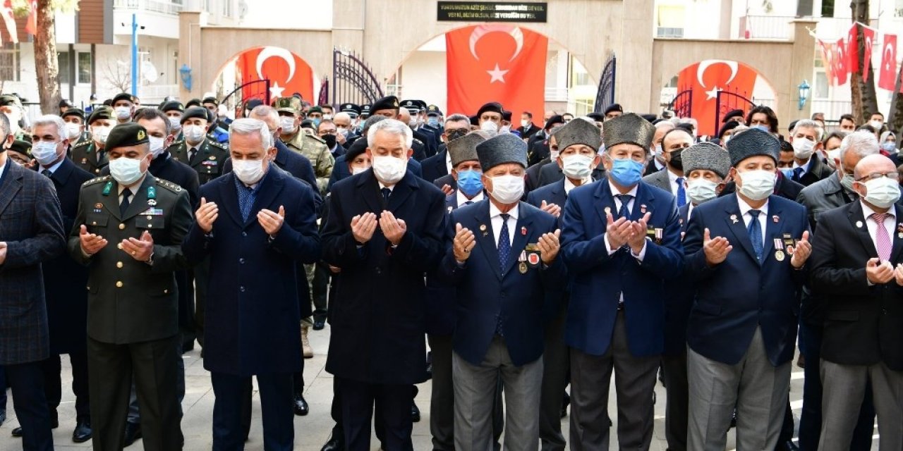 Isparta’da 18 Mart Şehitleri Anma Günü Ve Çanakkale Zaferi’nin 106. Yıldönümü