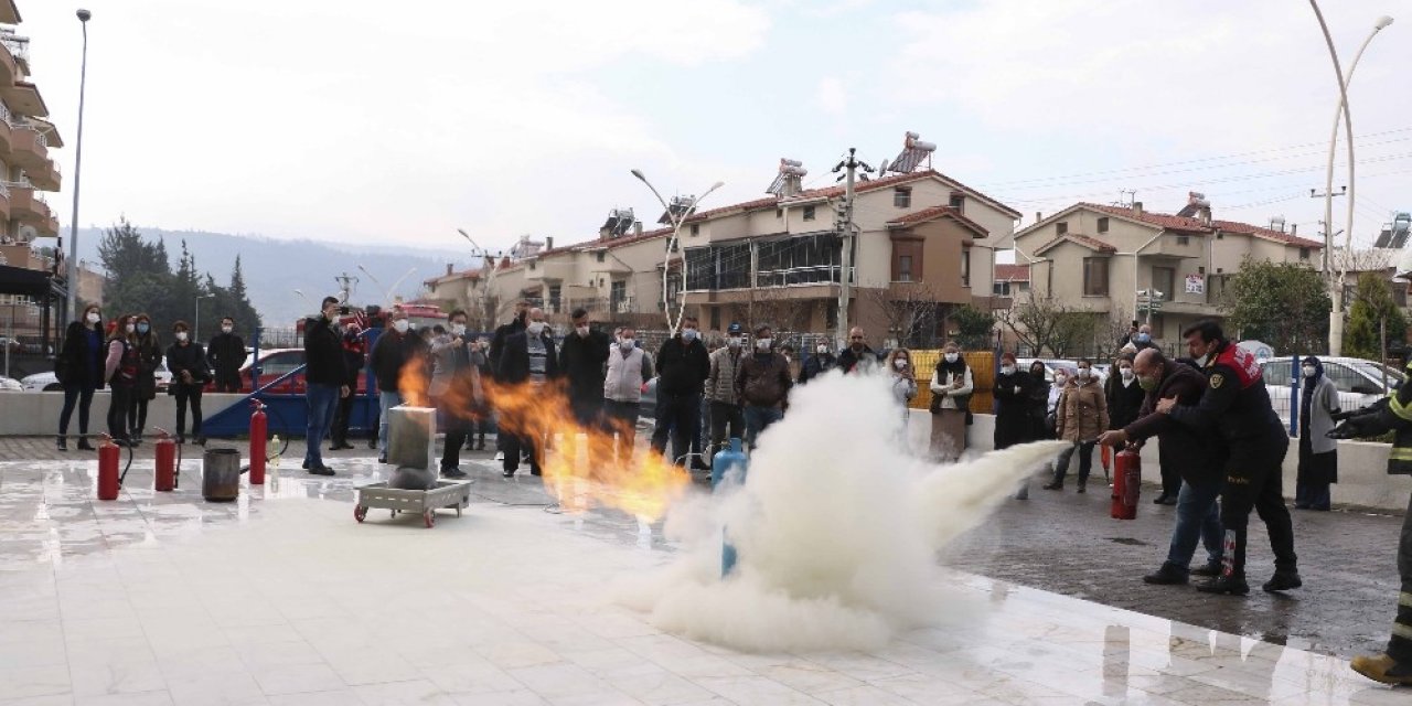 Aydın Büyükşehir İ̇tfaiye Adü Personeline Eğitim Verdi