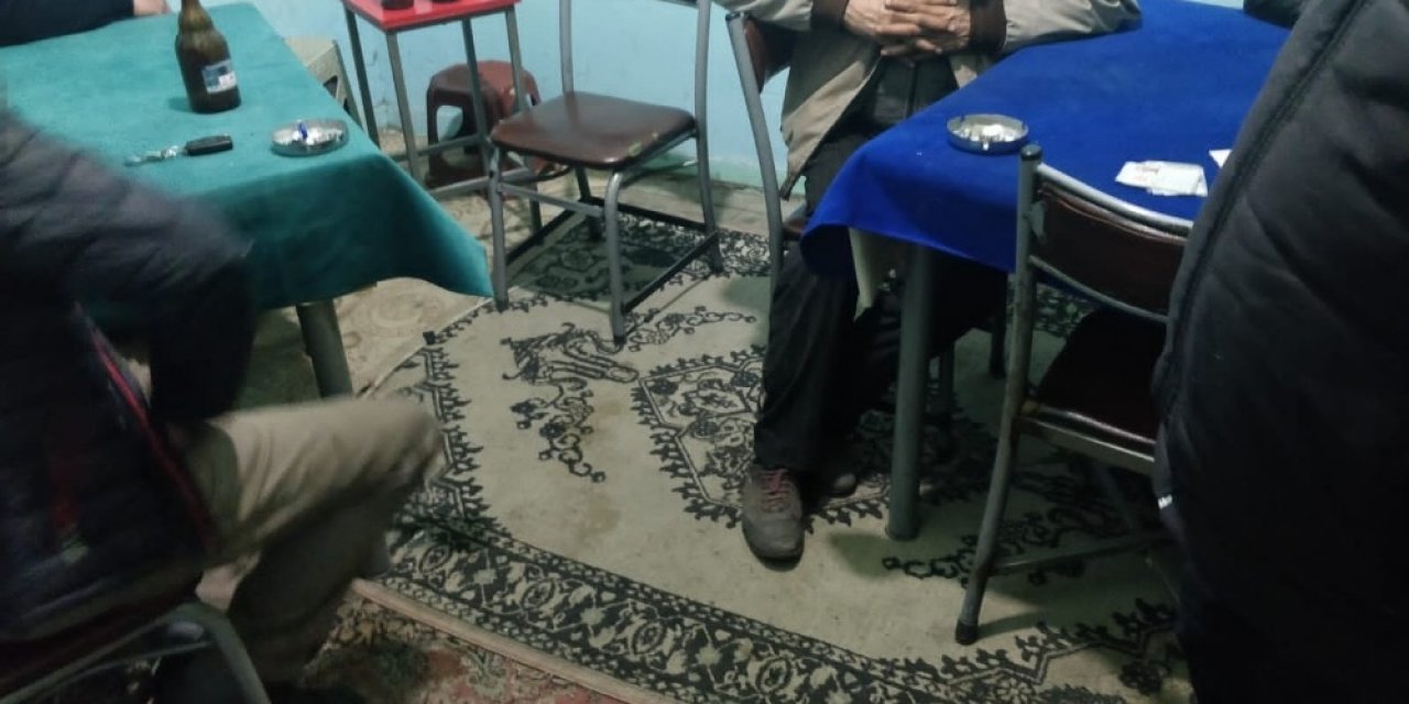 Metruk Binada Kumar Oynarken Yakalandılar