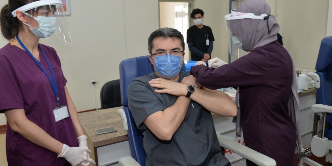 Erzurum Valisi Okay Memiş’in Covid-19 Testi Pozitif Çıktı