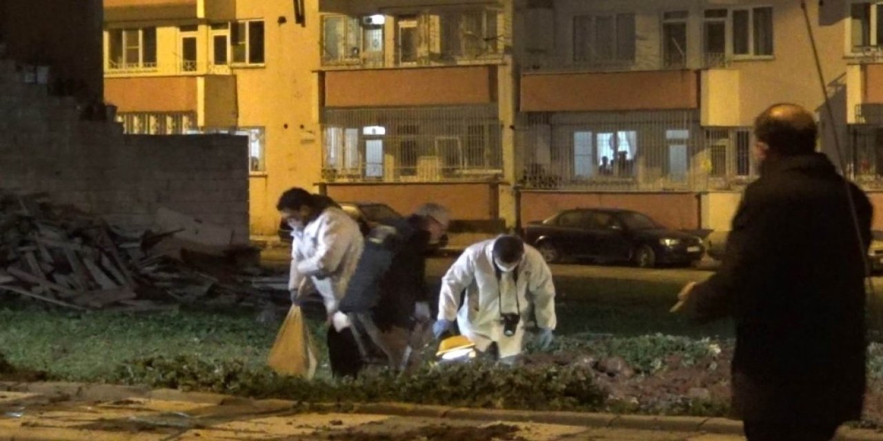 Kilis’e Suriye’den Atılan Roketler Saplandığı Topraktan Çıkarıldı