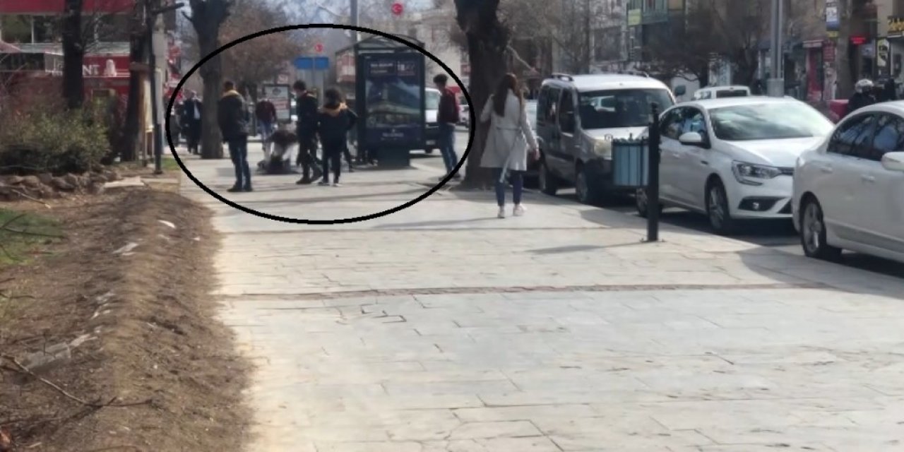 Erzincan’da Liseli Kızların Kavgası
