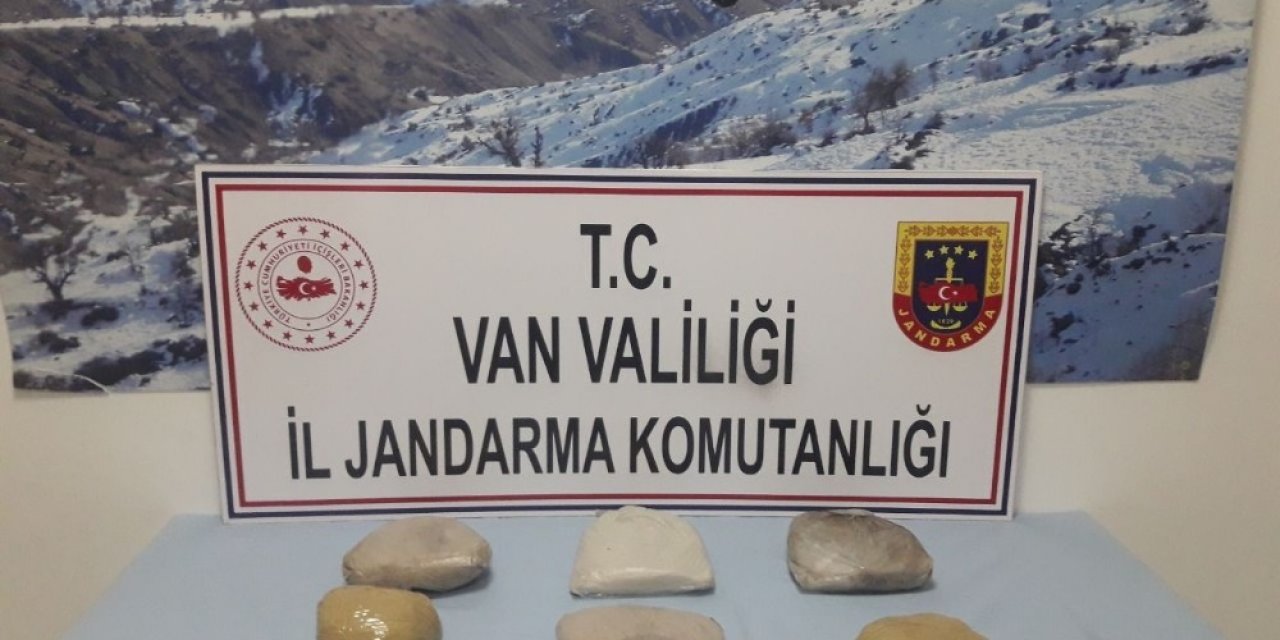 Başkale’de 7 Kilo 673 Gram Eroin Ele Geçirildi