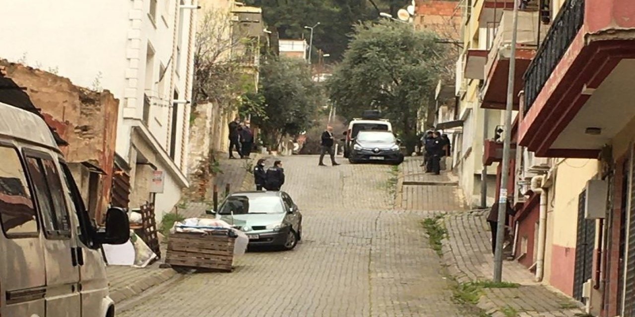 Emekli Baş Komiser Banyoda Ölü Bulundu
