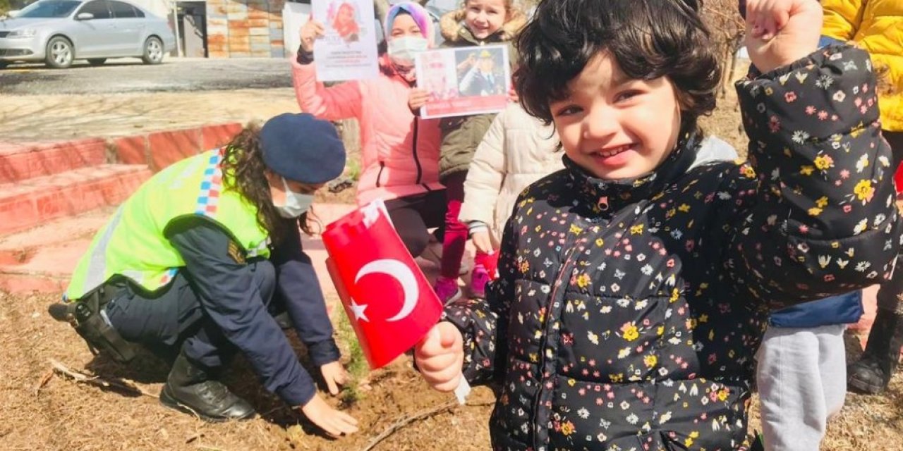 Şehitler Anısına Fidan Dikildi