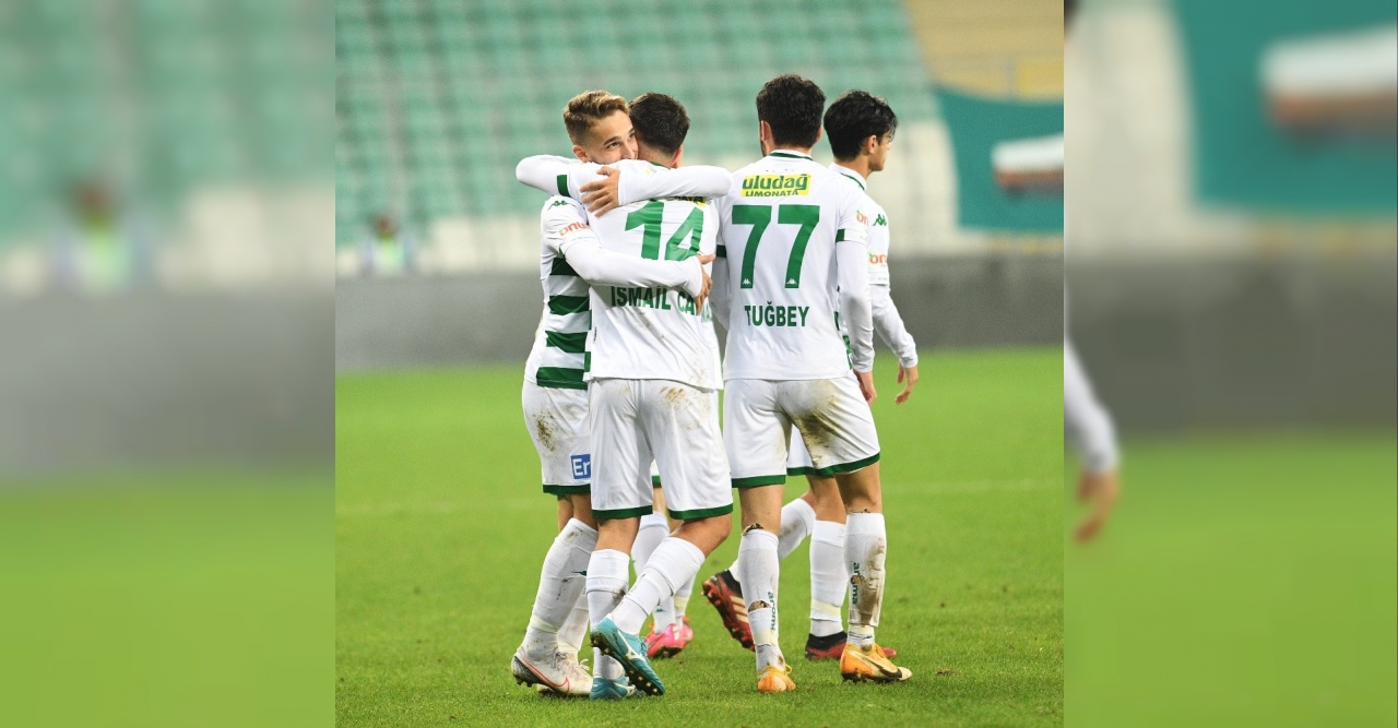 Bursaspor çıktığı 10 resmi maçta da gol attı
