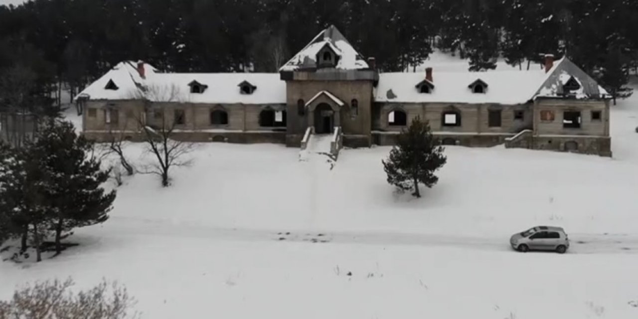 Sarıkamış Katerina Av Köşkü Bakımsızlıktan Dolayı Yıkılıyor