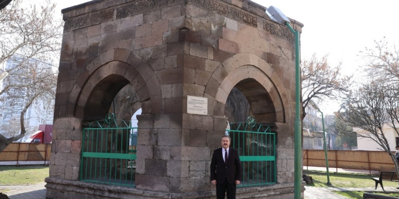 Melikgazi’den Ahde Vefa: Suya Kanmış Hatun Türbesi Restore Edilecek