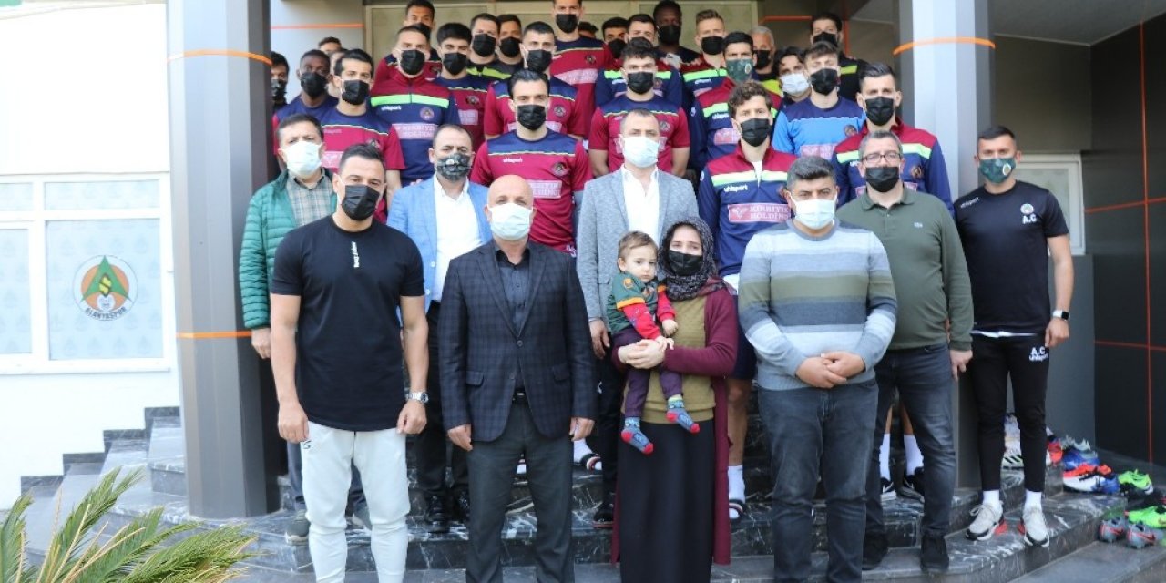 Aytemiz Alanyaspor’dan Ahmet Bebeğe Destek