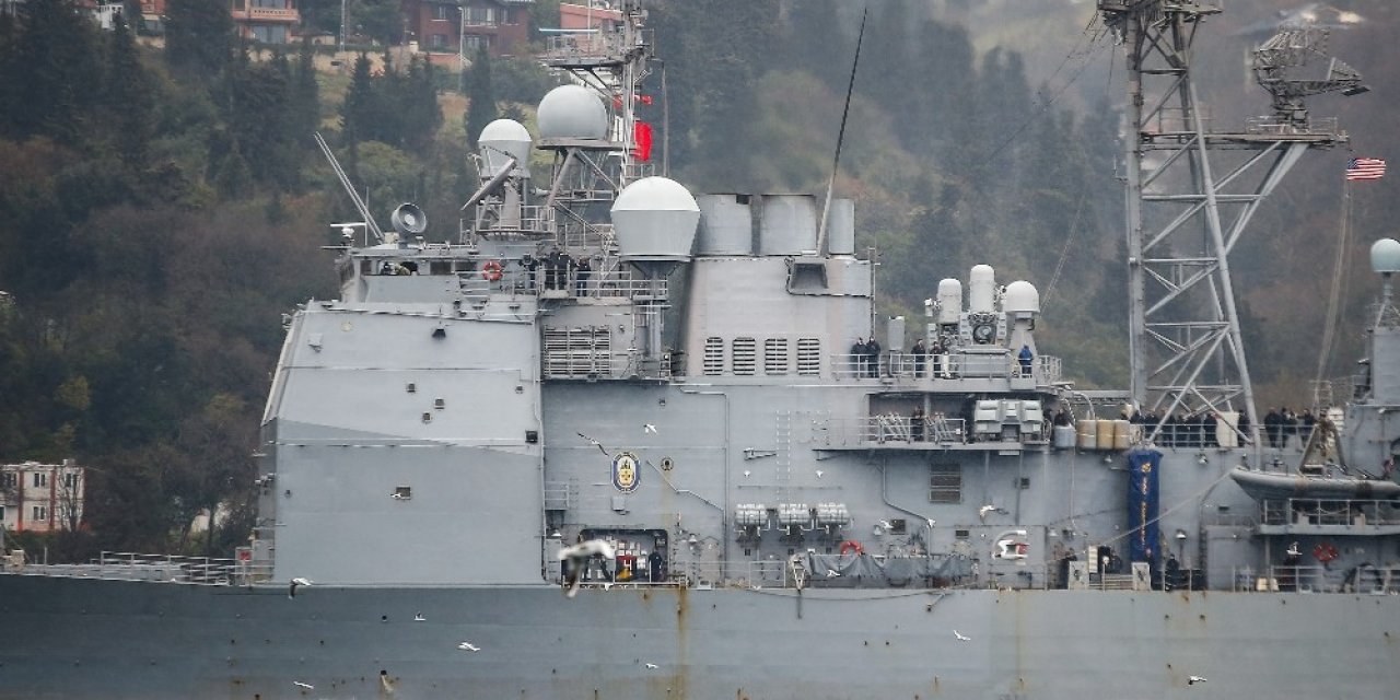 Abd Savaş Gemisi Uss Monterey’in İ̇stanbul Boğazı Geçişinde Dikkat Çeken Detay