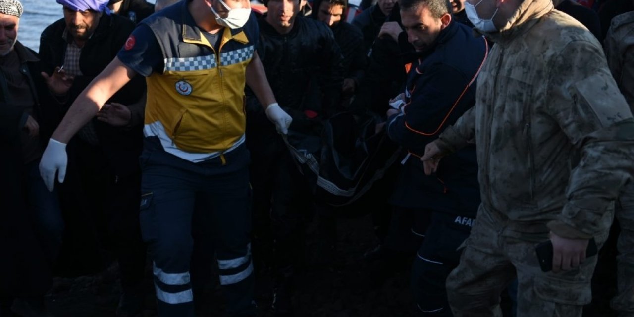 Gölette Kaybolan Gençlerden Biri Bulundu