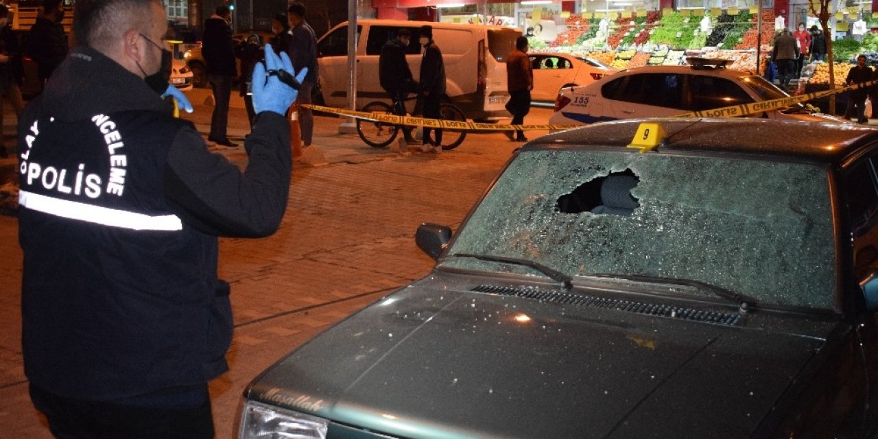 Malatya’da Park Halindeki Araca Silahlı Saldırı: 1 Yaralı
