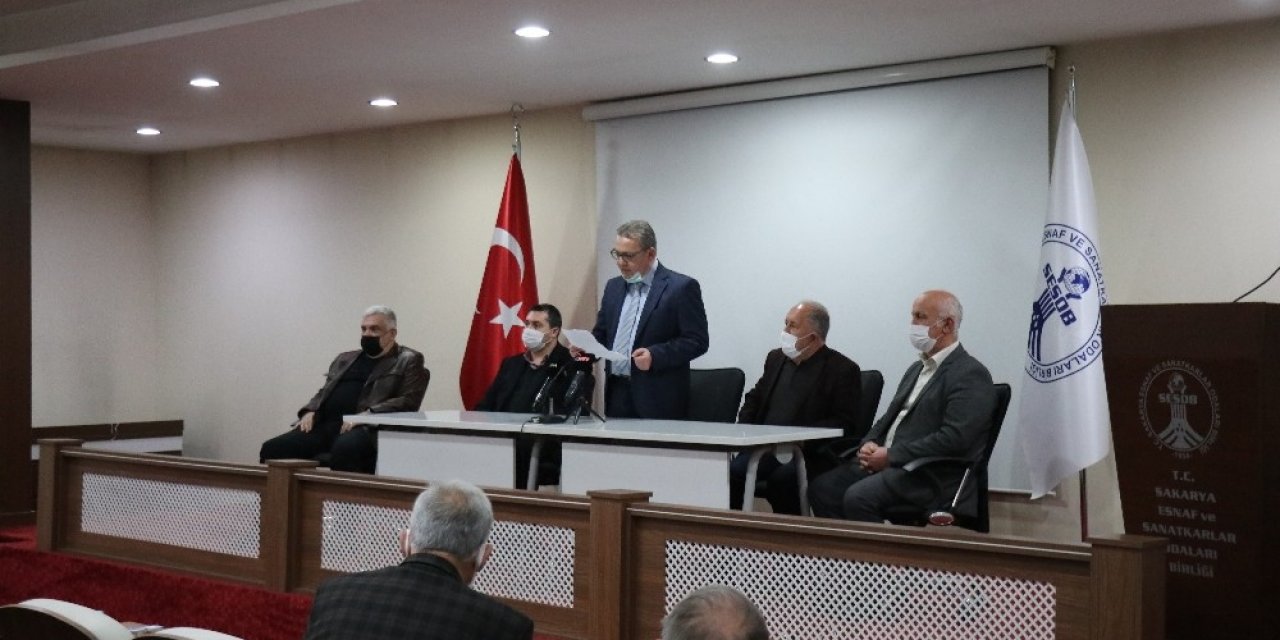 Sakaryalı Esnaflar Dükkanlarının Açılmasını İstiyor
