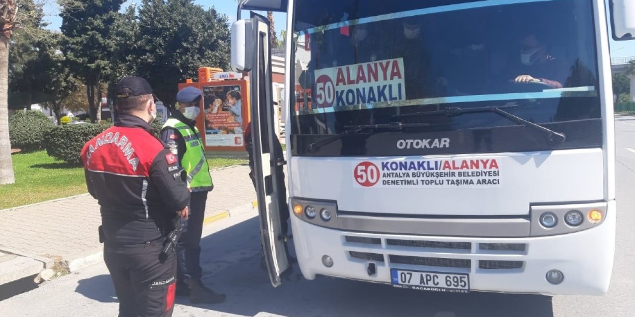 Jandarmadan Toplu Taşıma Araçlarına Denetim