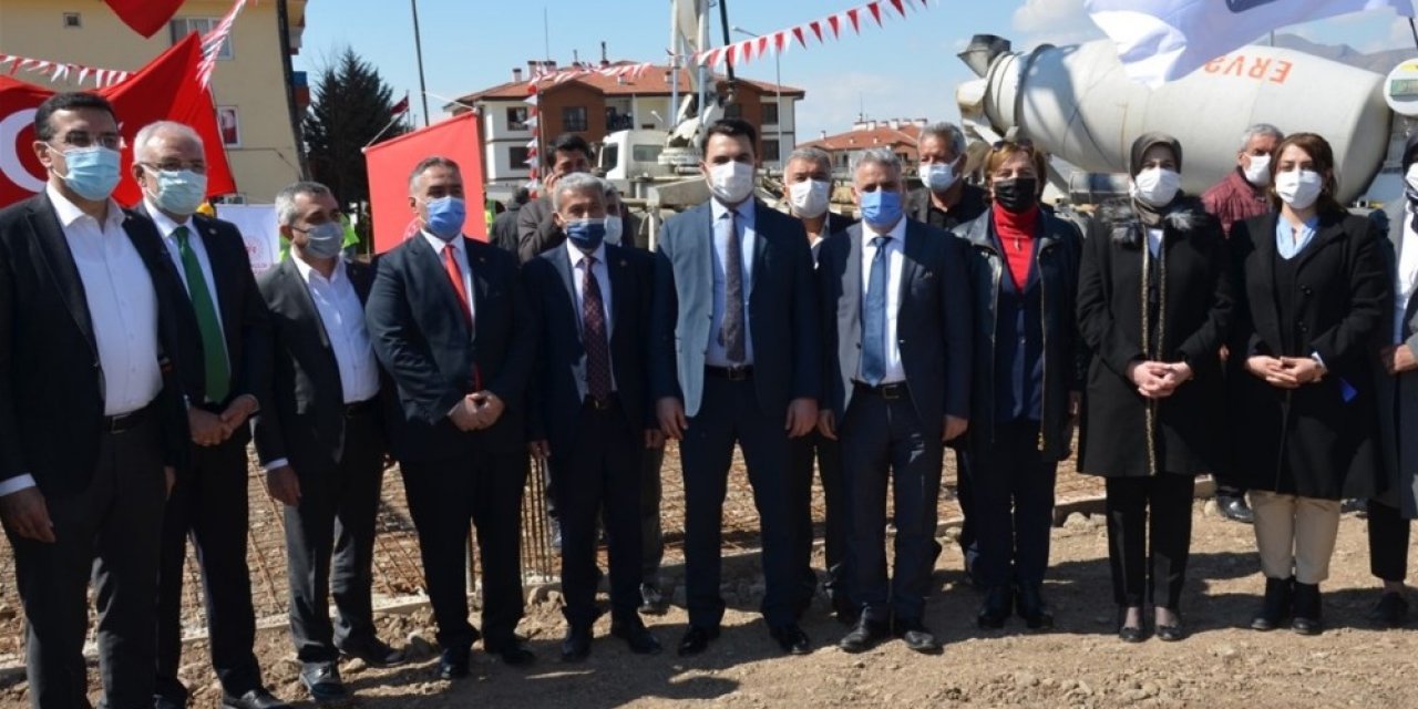 Kale, Gençlik Merkezi’ne Kavuşuyor