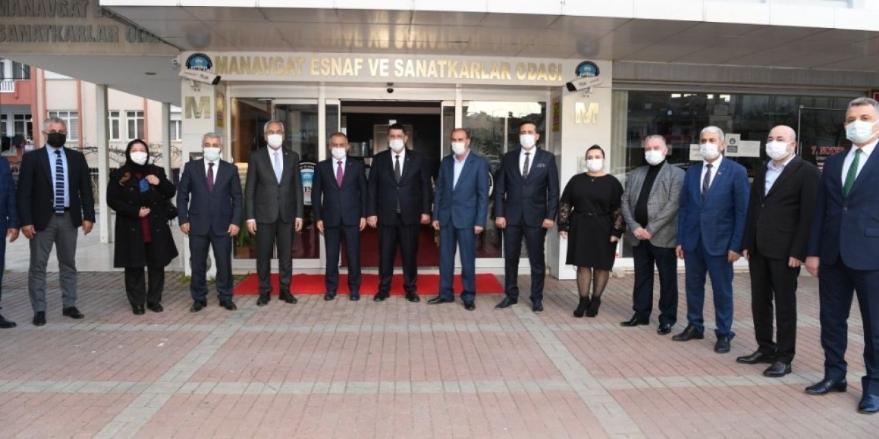 Vali Yazıcı, Sezon Öncesi Esnaf Odası Başkanlarıyla Bir Araya Geldi