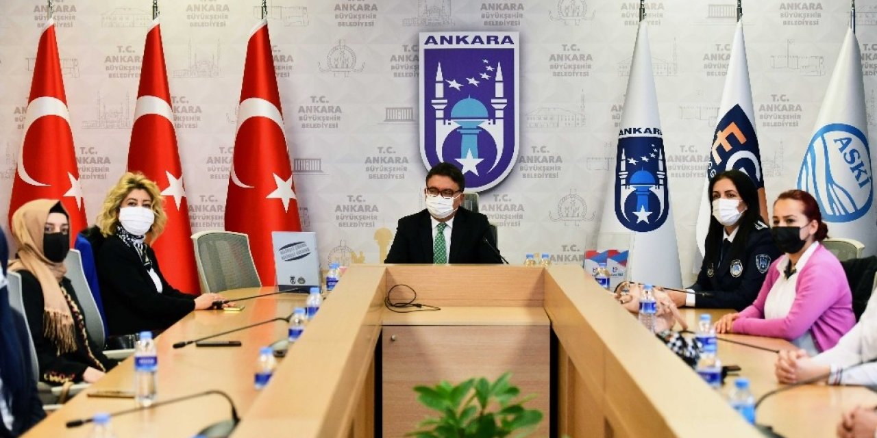 Tüketici Haklarını Resim Ve Karikatürlere Başarıyla Yansıttılar
