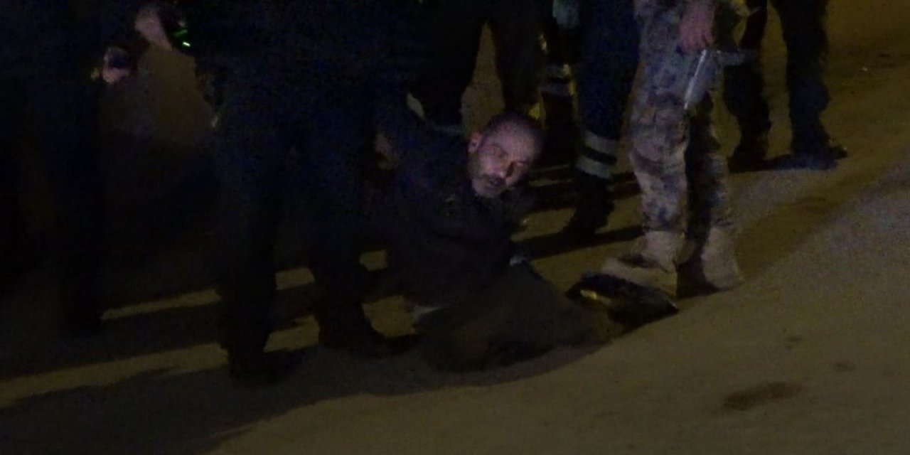 Ailesiyle Tartışınca Önce İntihara Kalkıştı, Sonra Evini Yaktı
