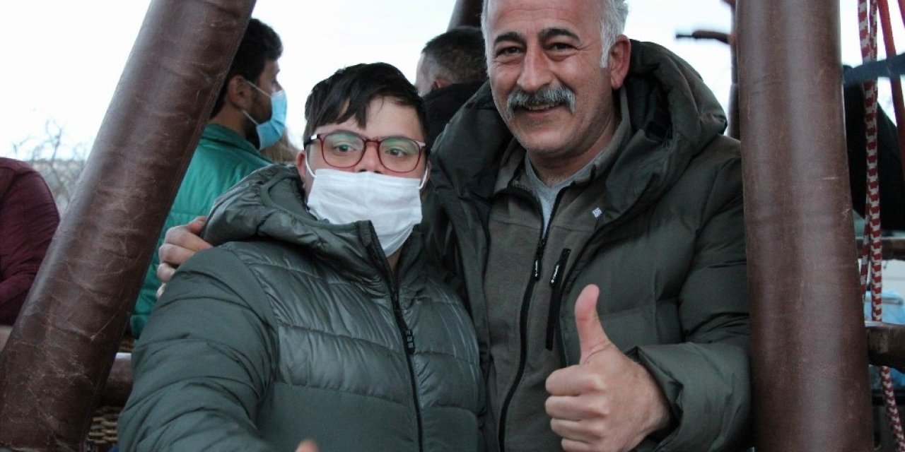 Down Sendromlu Çocuklar Kapadokya’da Balona Bindi