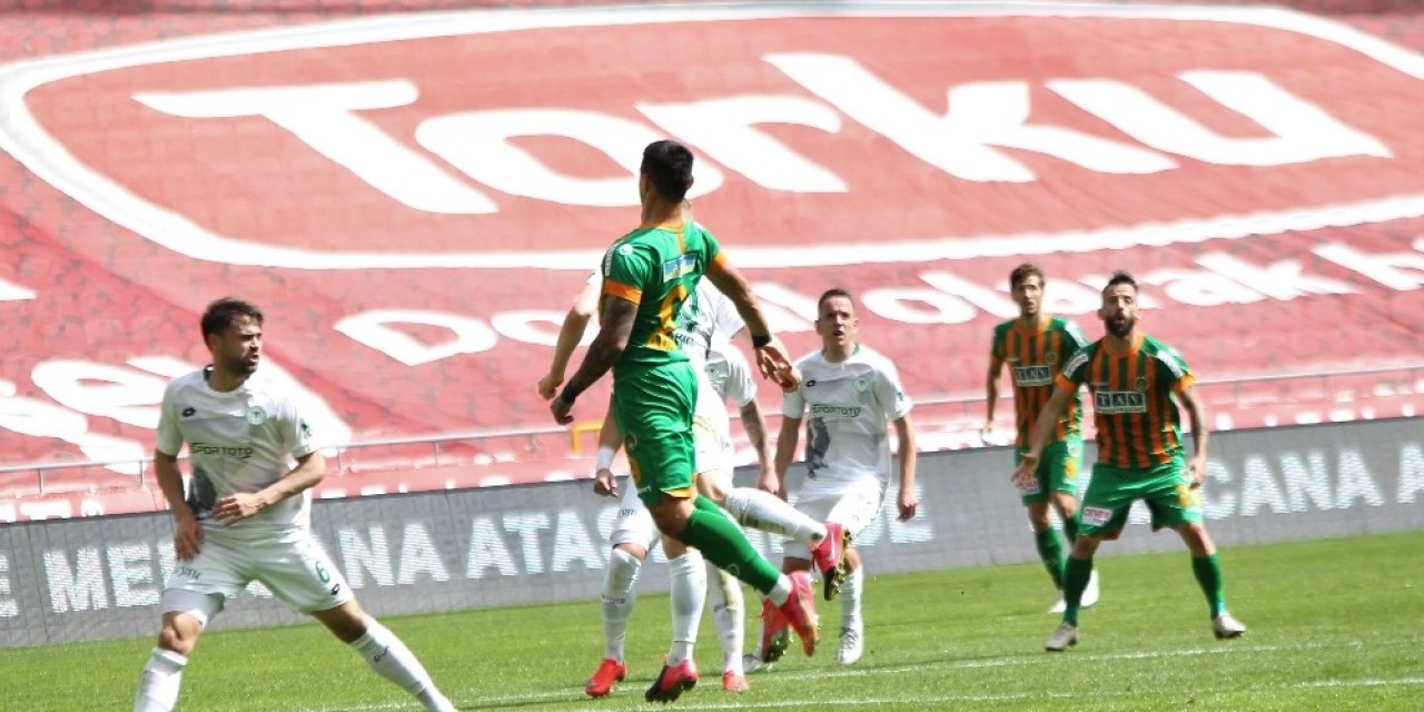 Süper Lig: Konyaspor: 1 - Alanyaspor: 0 (i̇lk Yarı)