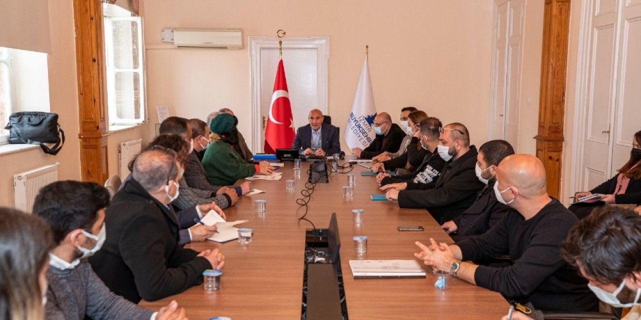 Başkan Soyer, İ̇zmirli Sanatçılar İçin Yeni Destek Paketini Açıkladı