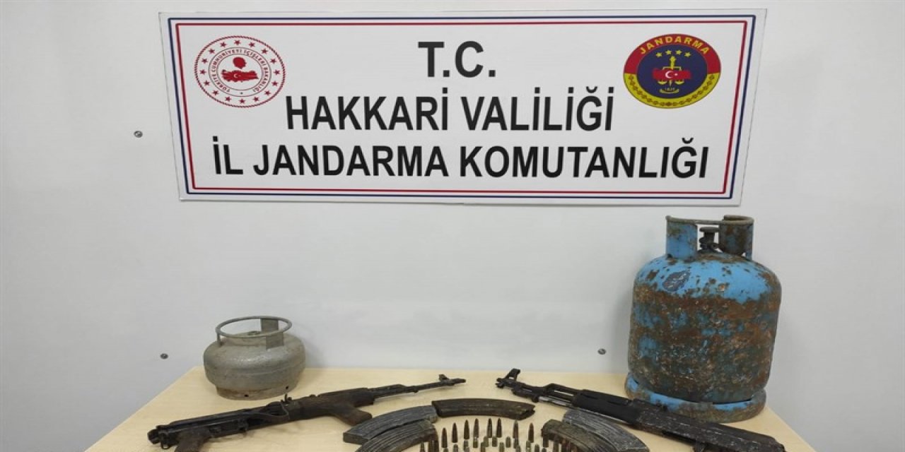 Hakkari’de Toprağa Gömülü Silah Ve Mühimmat Ele Geçirildi