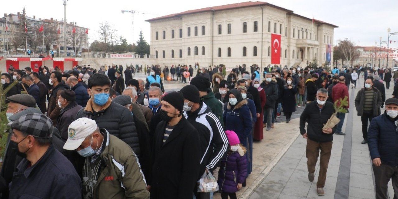 Nevruz Kutlamasında Dikkat Çeken Görüntü