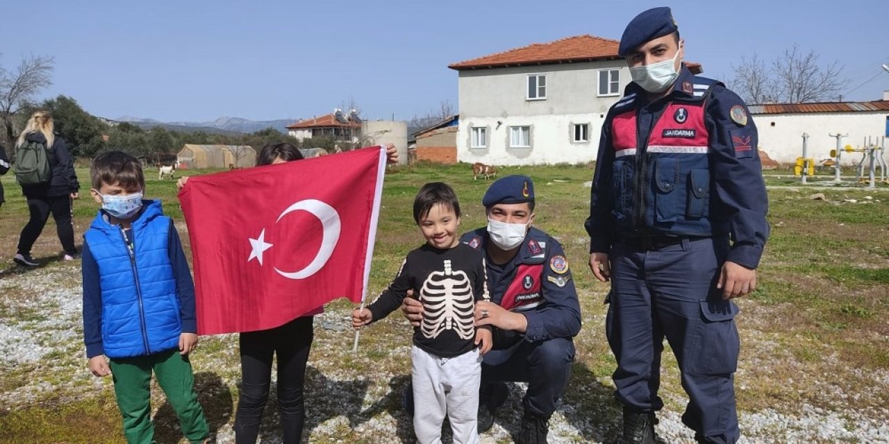 Menteşe Jandarması Down Sendromlular İle Birlikte Oldu