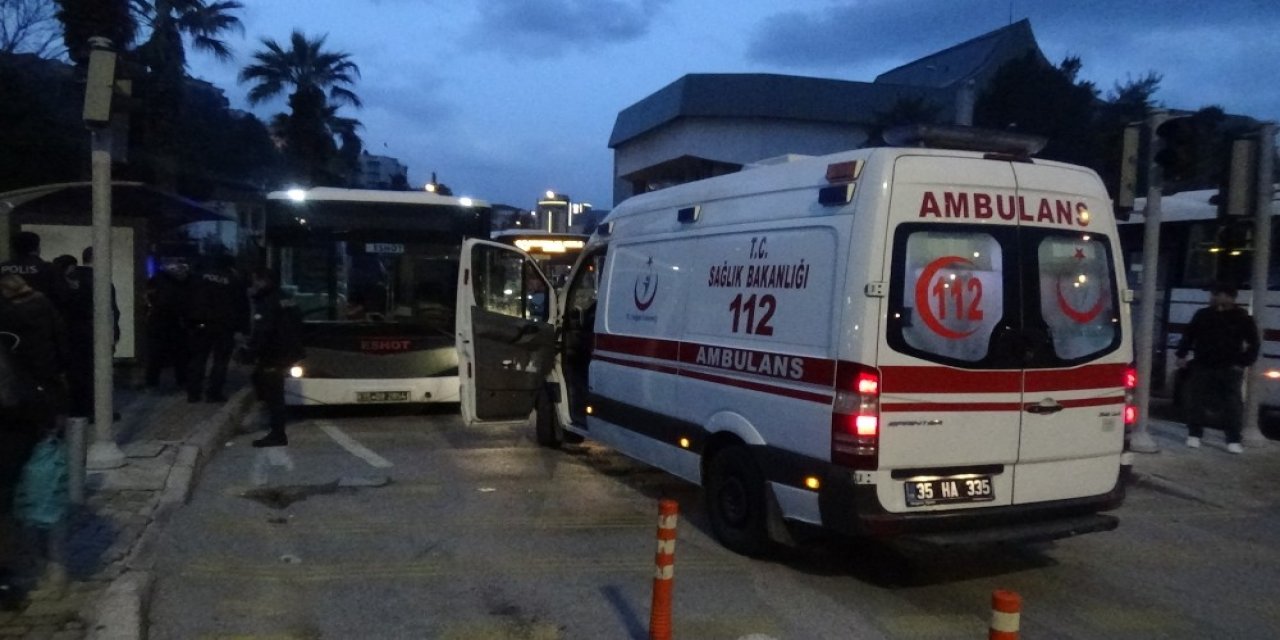 İ̇zmir’de Otobüste Hes Kodu Tartışmasında Kan Aktı