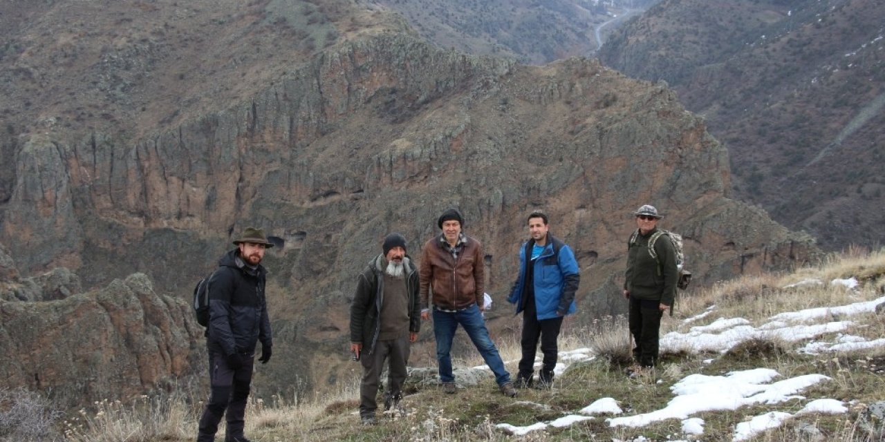 Doğa Severlerden Nevruz Dolayısıyla Doğa Yürüyüşü