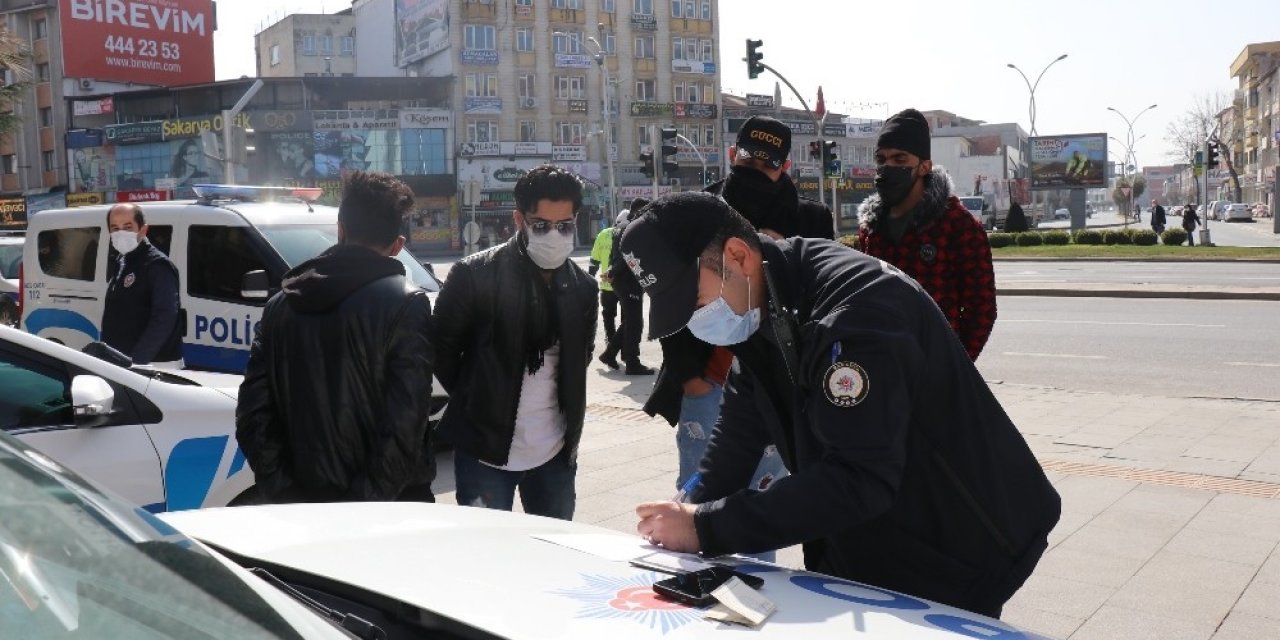 Pandemi Tedbirlerini Hiçe Sayanlara 291 Bin Tl Ceza