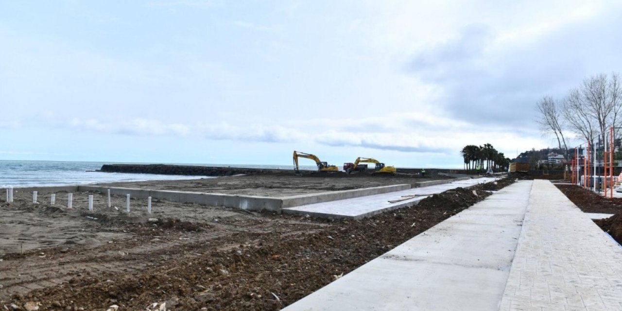 Yalıncak Plajı Deniz Sezonuna Yetiştirilecek