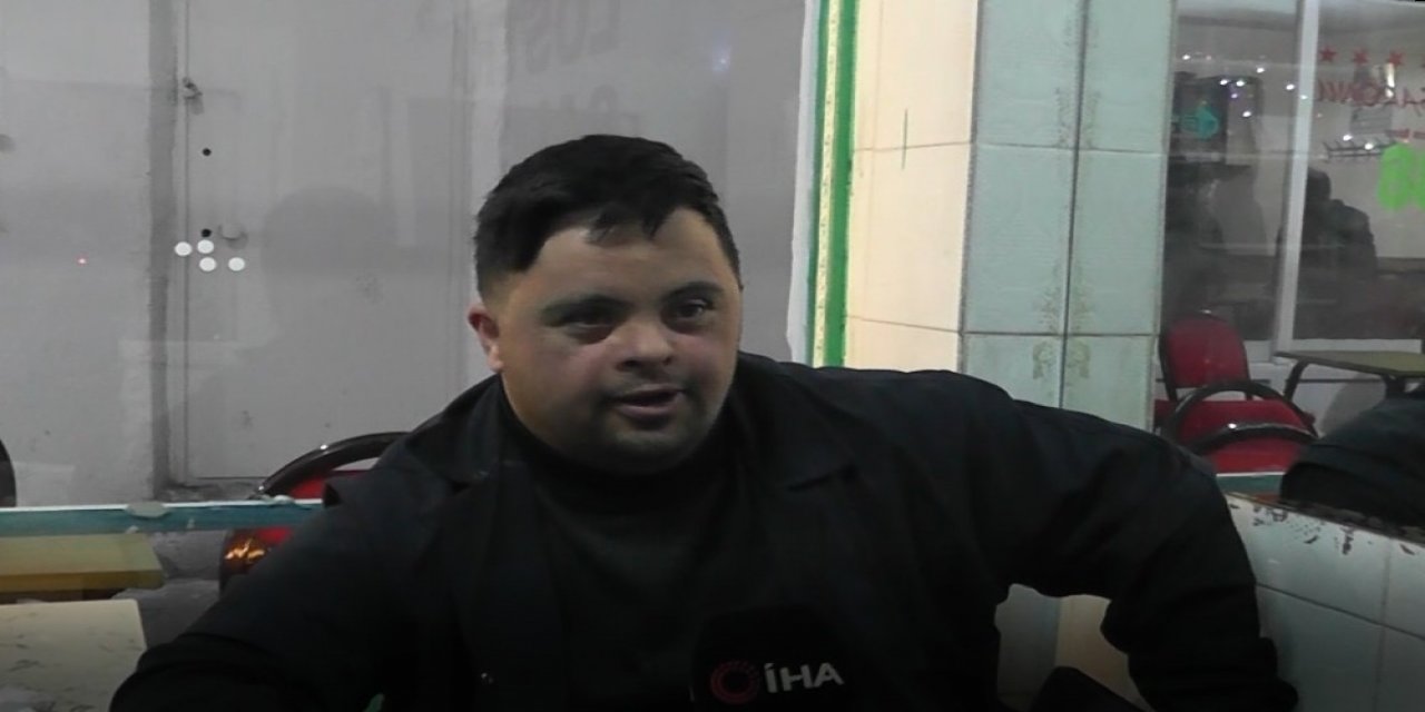 Down Sendromlu Ramazan Gül, Çalışkanlığı İle Herkese Örnek Oluyor