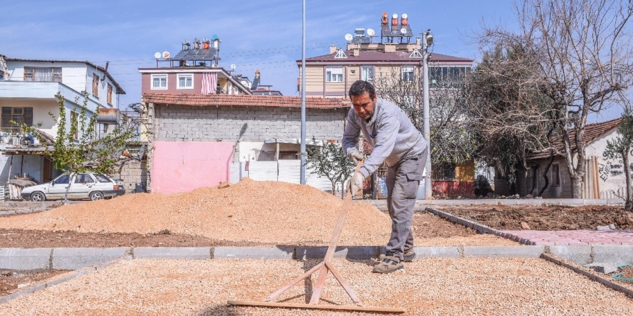 Mehmet Akif Ersoy’a Çınarlı Park