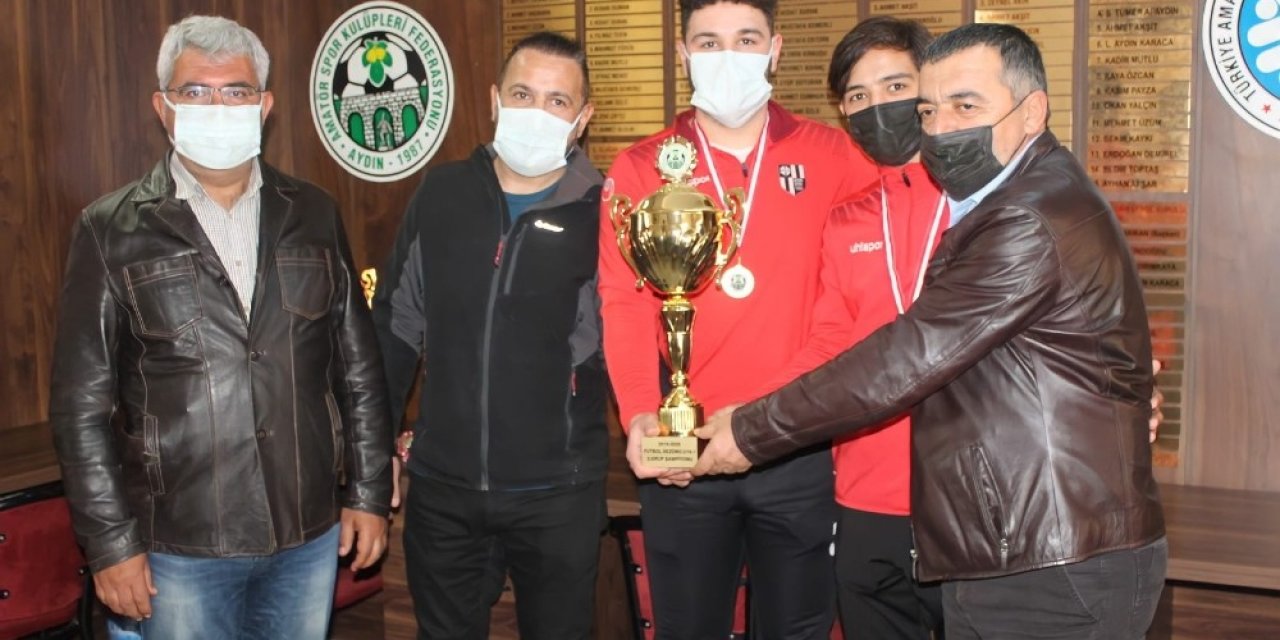 Aydınspor U19 Takımı Şampiyonluk Kupasına Kavuştu