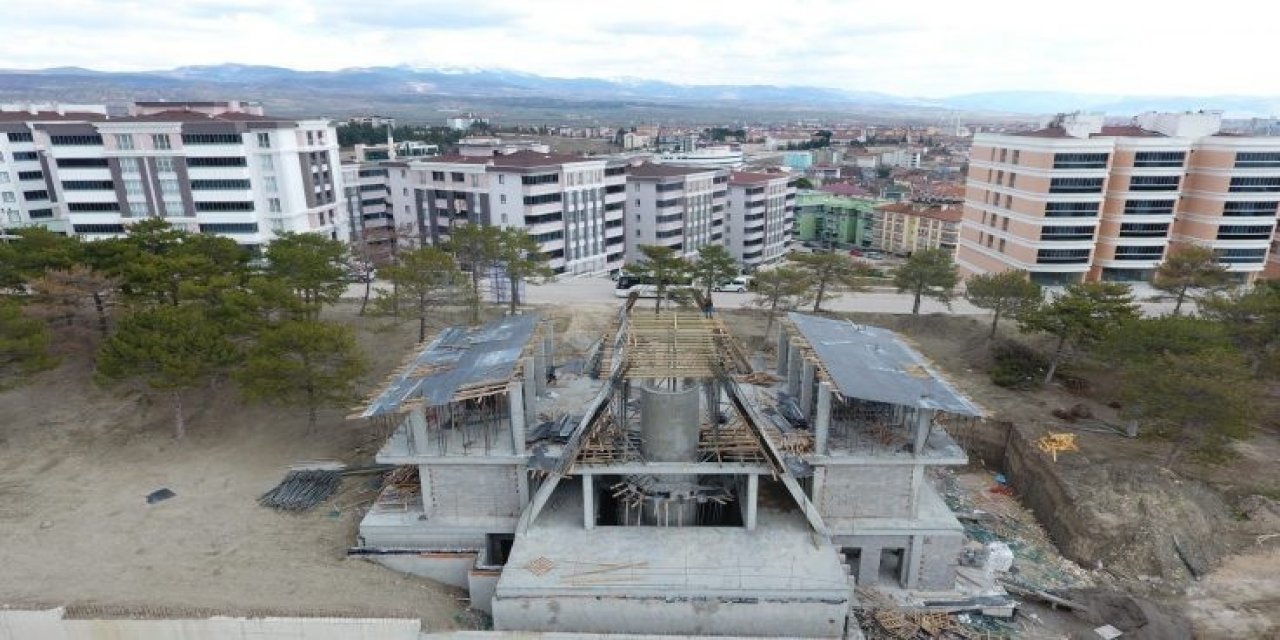 Suluova Millet Bahçesi’nde Çalışmalar Devam Ediyor