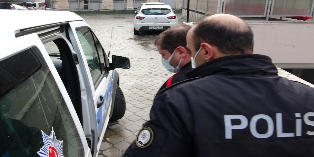 Aracıyla Kırmızı Işıkta Geçerek Ölüme Sebep Olan Doktor Tutuklandı