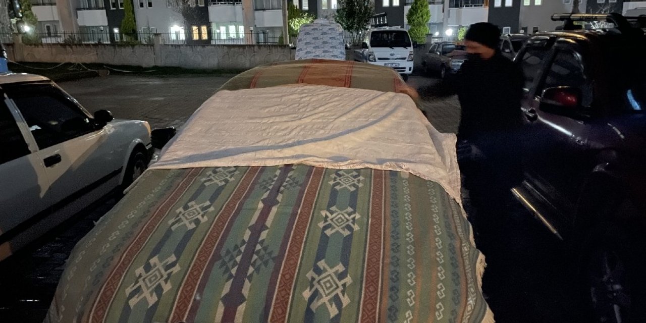 Fatsa’da Doluda Araçlar Zarar Gördü