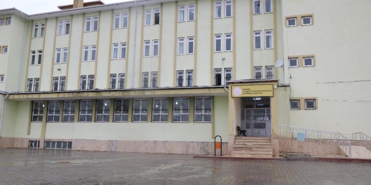 Kırşehir’de, 2 Eğitim Kurumunda Koronavirüs Arası
