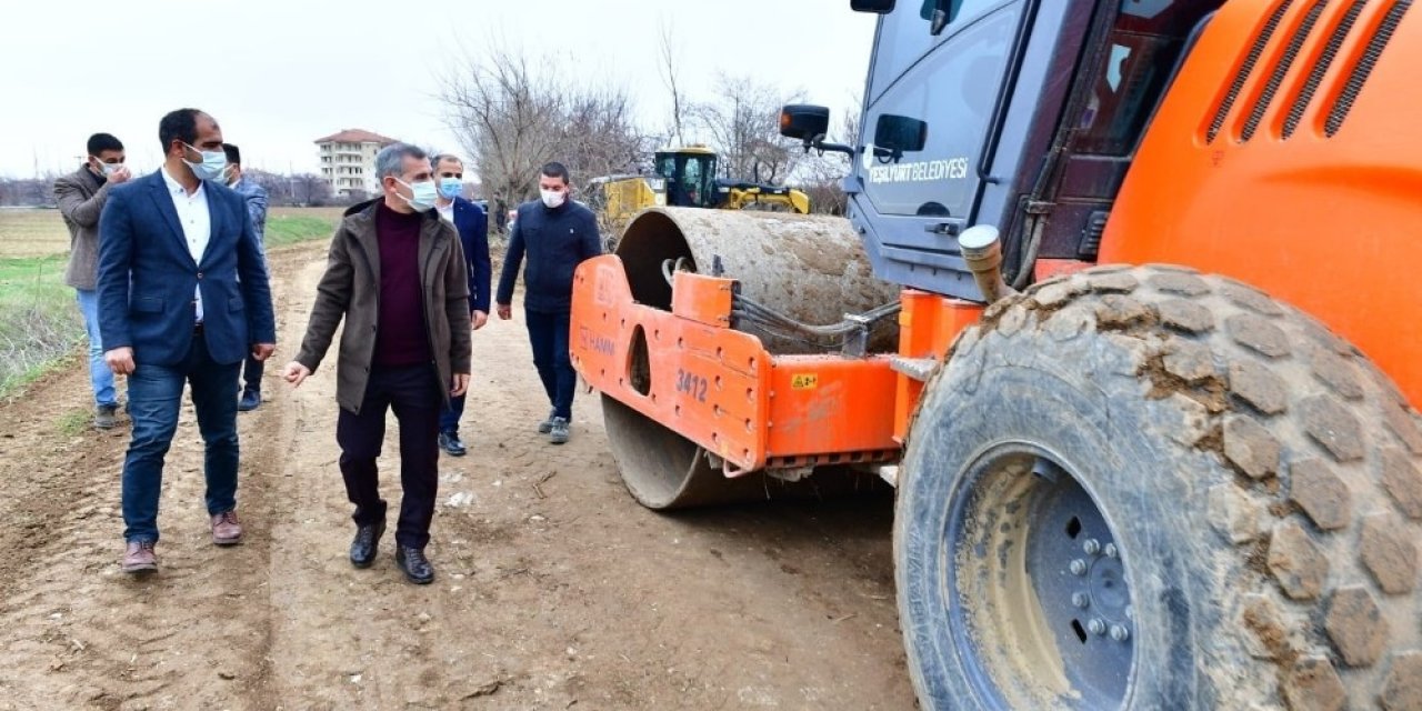 Yeşilyurt’ta Açılan Bağlantı Yolları, Ulaşımın Akıcılık Düzeyini Artırıyor