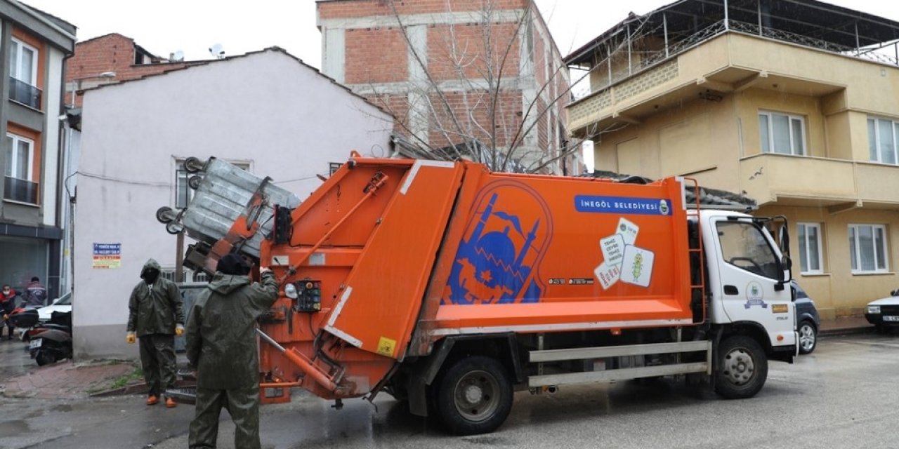 İ̇negöl’de Dakikada 40 Kilo Çöp Toplanıyor
