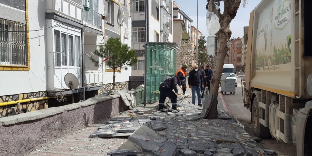 Konya’da Şiddetli Rüzgar Maddi Hasara Yol Açtı